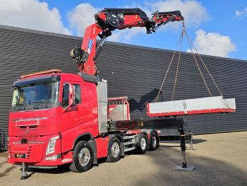 FH 540 8x4 / HMF 85 t/m CRANE + JIB + WINCH / KRAN